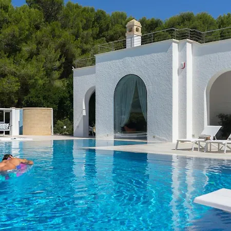 Rosa Mediterranea Villa *