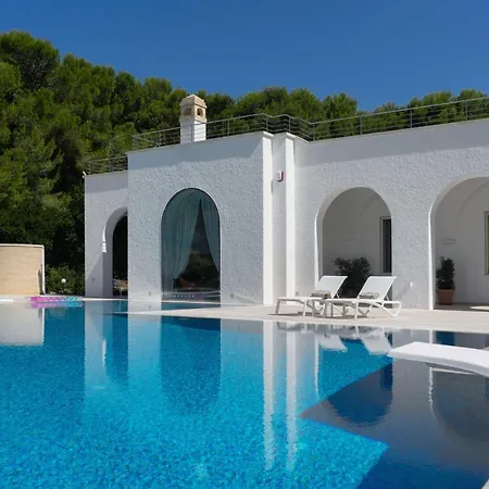 Rosa Mediterranea Villa *